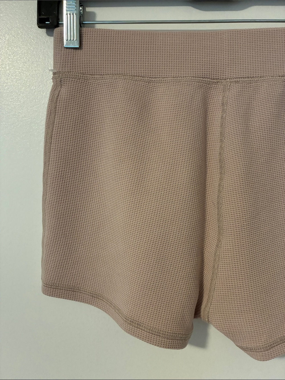 Alo Yoga Microwaffle Pleasant Boyshort Light Pink - Picture 9 of 9